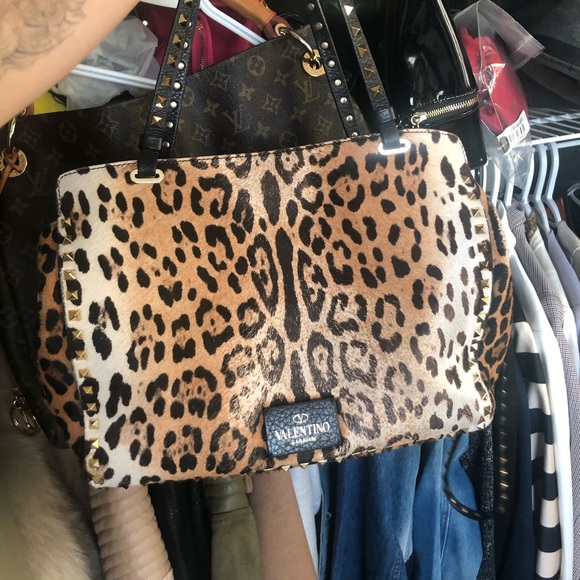 SOLD Authentic Studded Valentino  🐆 - Picture 7 of 11